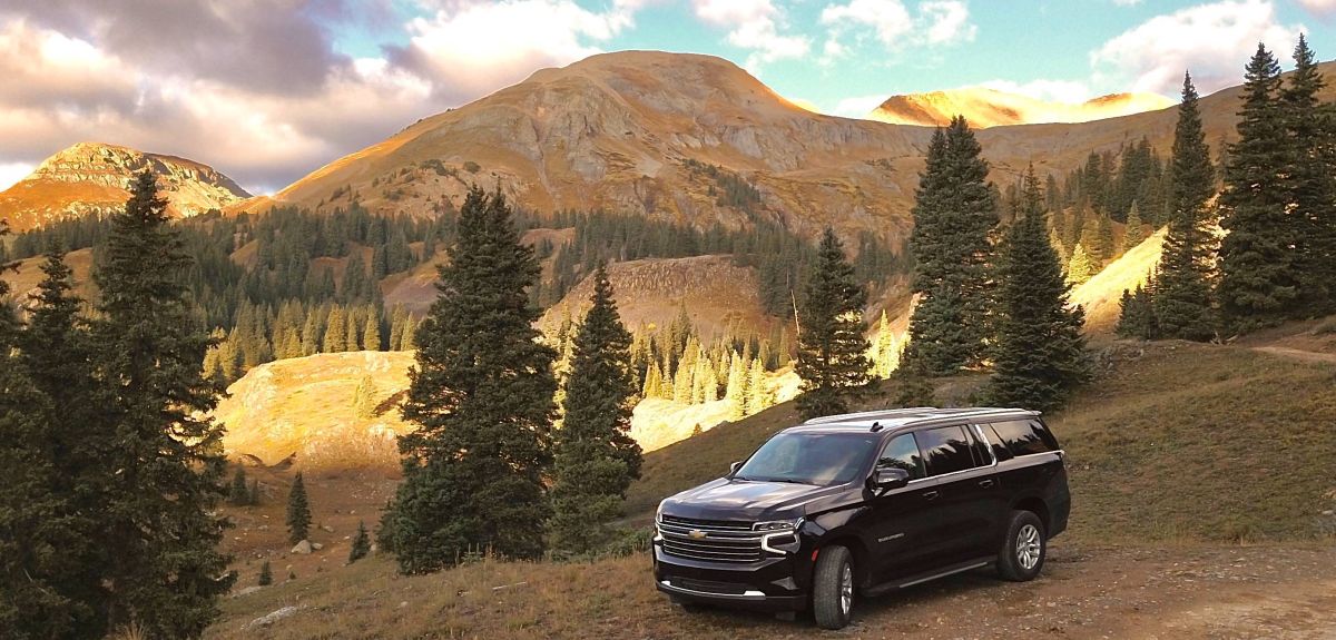 Image of Tellurides vehicle with mountains in the background