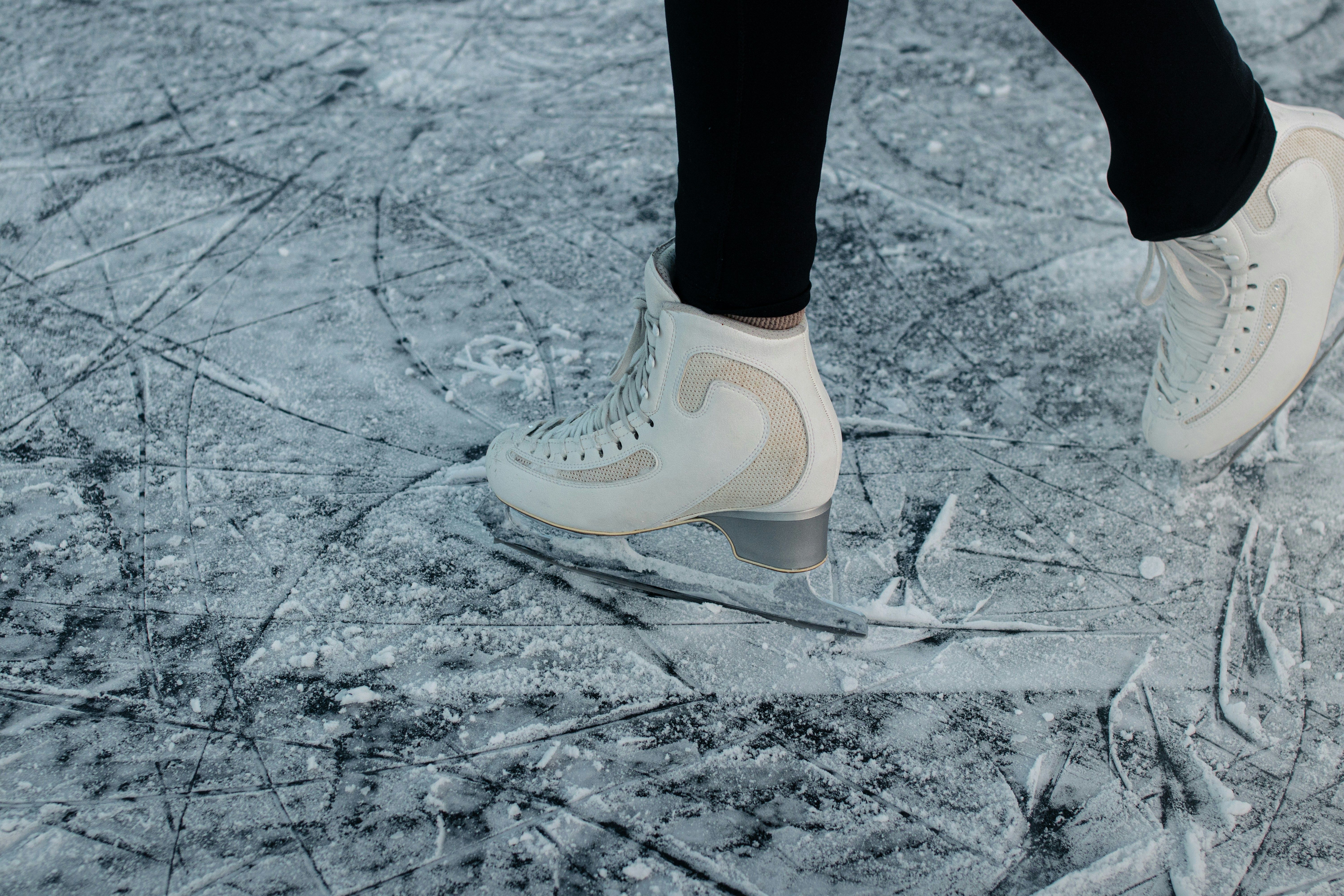 figure skates on ice